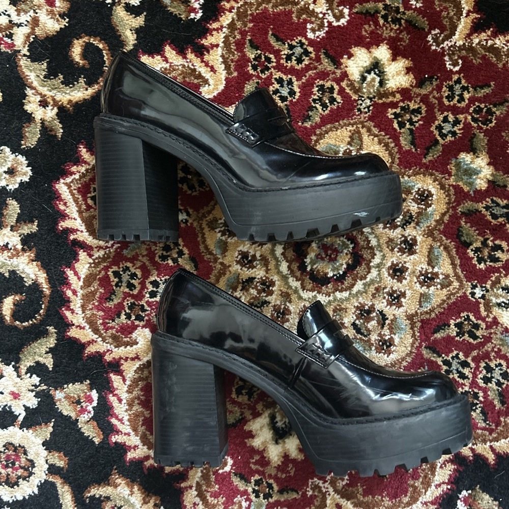 chunky black 3.5” heel maryjane platform oxfords